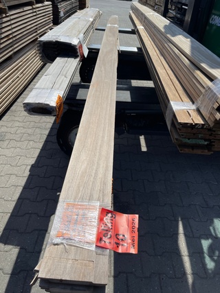 4x Thermo Ayous Channelsiding, 18x140mm, lengte 590cm